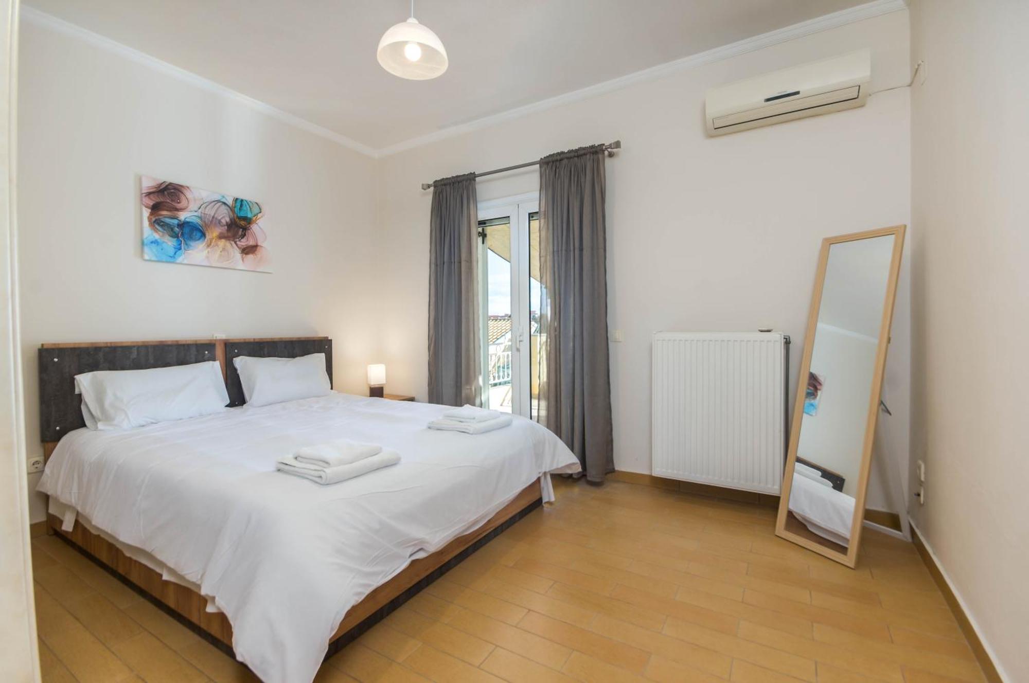 Апартаменты Διωροφη Μεζονετα-2Km Απο Το Κεντρο-Iliana House Alepou Экстерьер фото